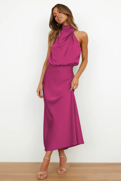 Amore Di Gioielli | Lang satinkjole med halterneck