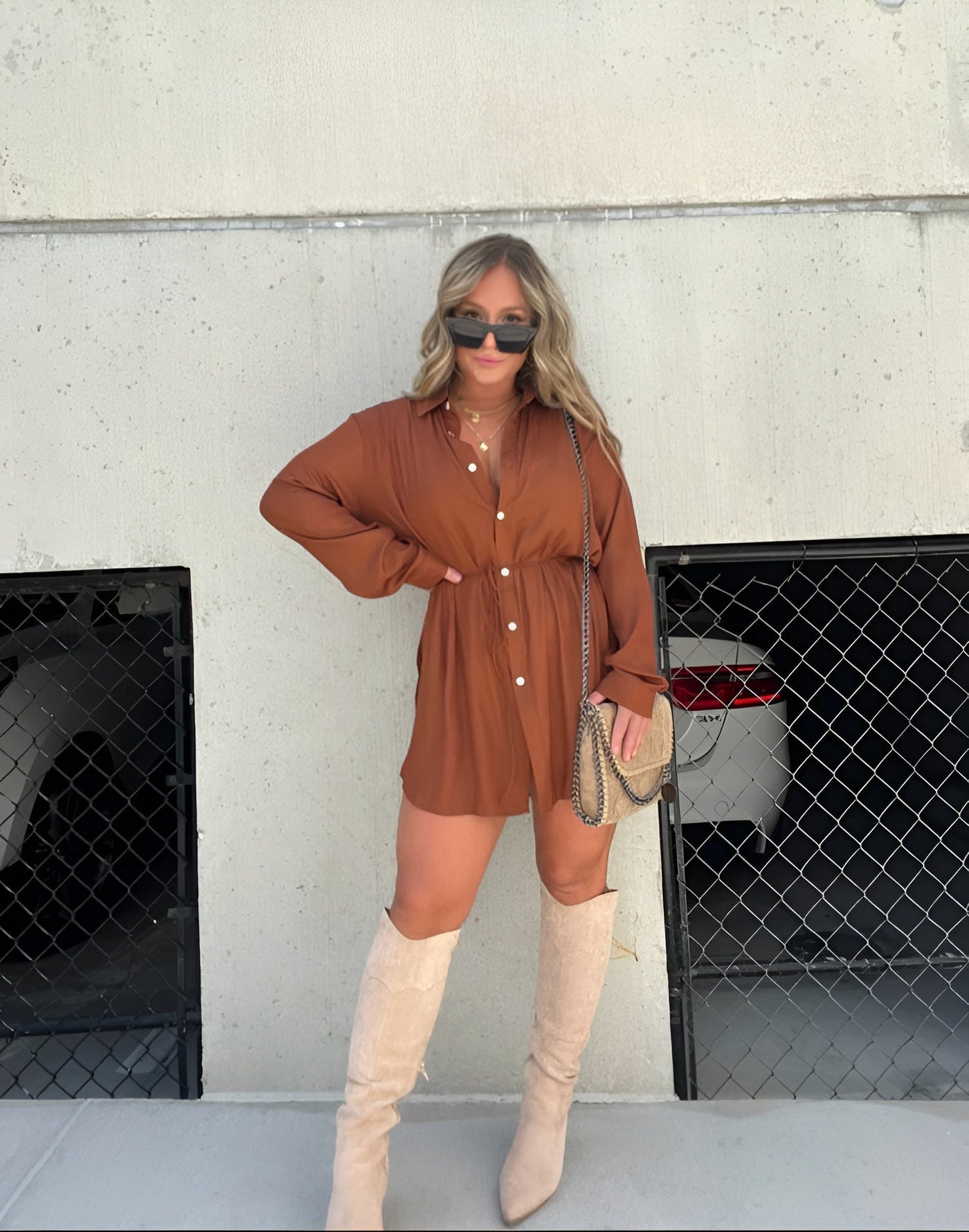 Amore Di Gioielli | Den trendy satin romper kjole