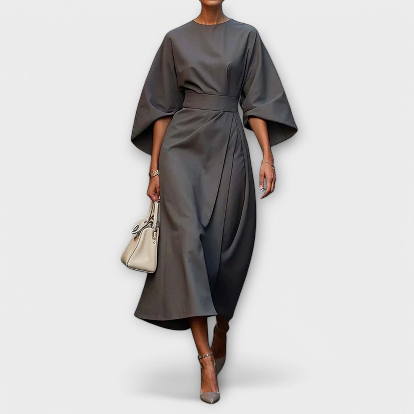 Amore Di Gioielli | Elegant kjole med ærmer